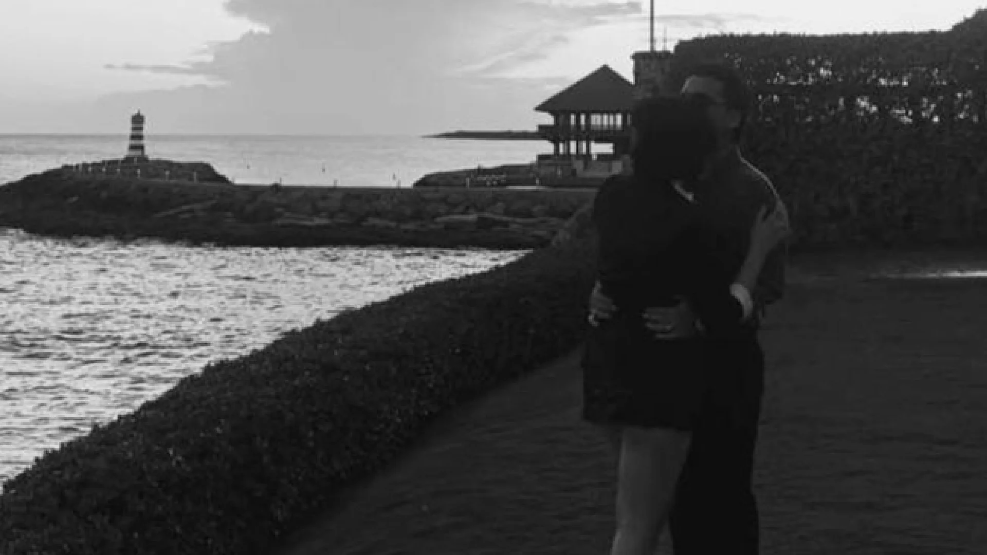 Nodal y Ángela Aguilar hacen una escapada de lujo en el Caribe marca la tendencia de Semana Santa