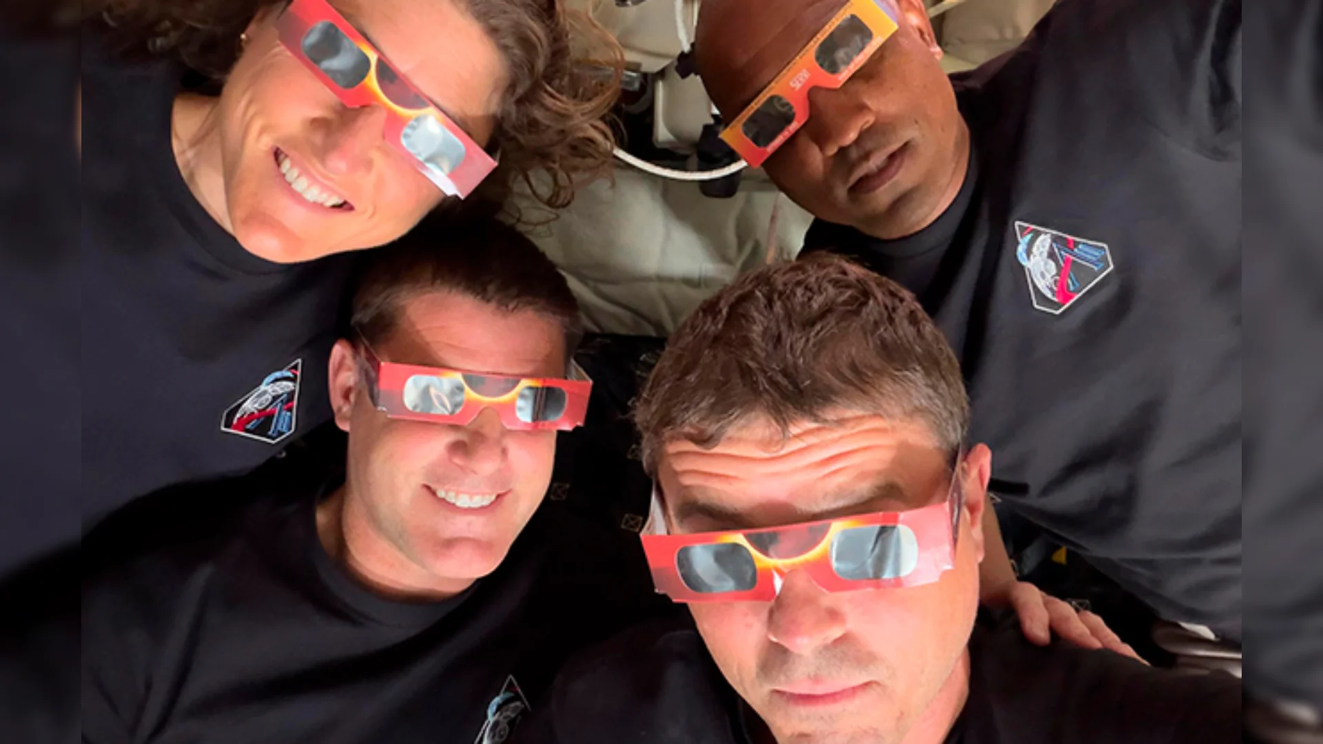 Astronautas de Artemis II salen de la influencia lunar y se dirigen hacia la Tierra