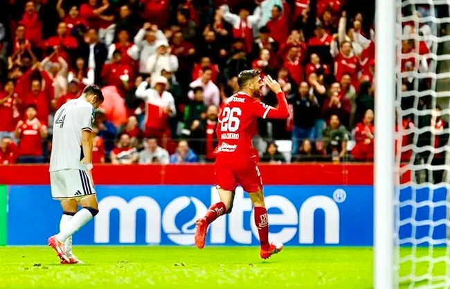 Encamina Paulinho al Toluca en la Concacaf