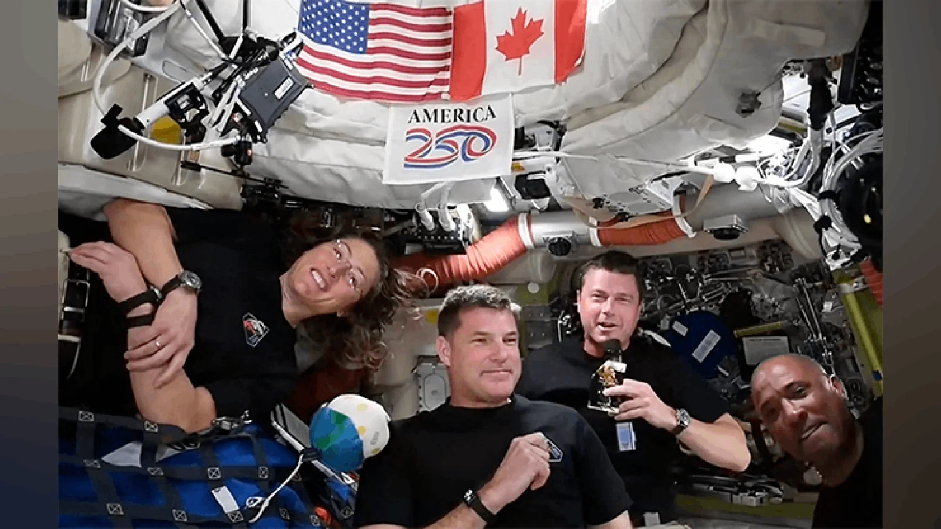 No será la primera vez que los astronautas pierdan la comunicación con los expertos de la NASA en la Tierra.