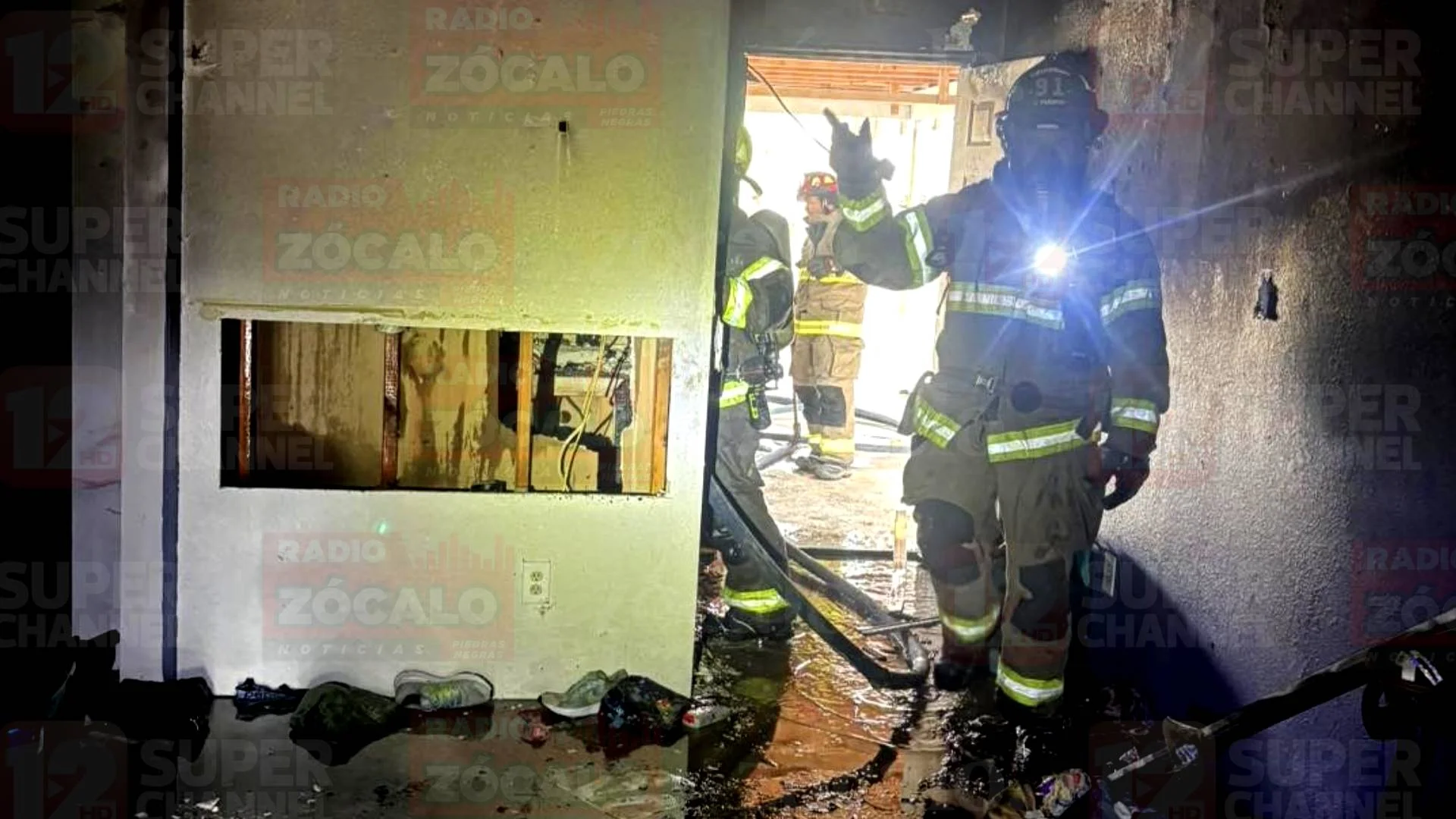 FONDO SCH-RADIO-ZOCALO.jpg