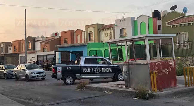 Luego de realizarse los peritajes, se ordenÃ³ el levantamiento del cuerpo de la niÃ±a y su traslado al Servicio MÃ©dico Forense