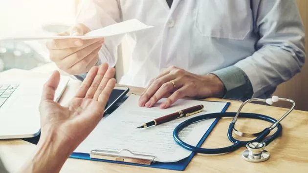 En un año será efectivo el derecho gratuito a la salud, ofrece AMLO