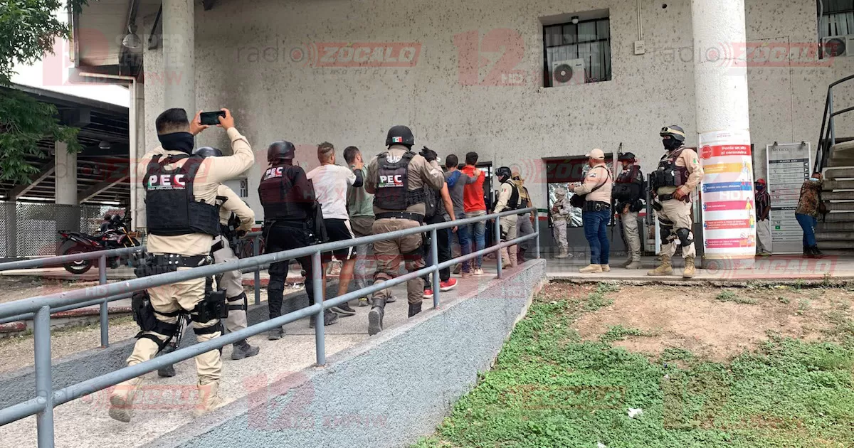 Estas personas forman parte de un grupo de mÃ¡s de 60 migrantes el cual fue detectado por guardias privados de Ferromex en los patios de dicha empresa