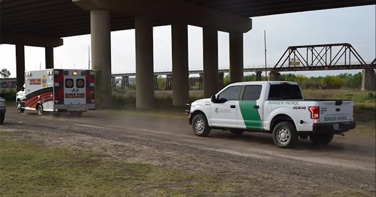 Migrantes acaparan la atención de bomberos; en su trayecto sufren lesiones de todo tipo