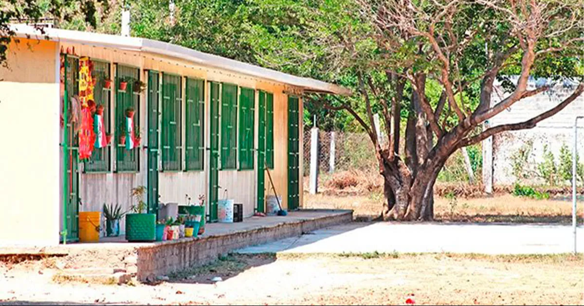 Juan Pablo fue rociado con alcohol y quemado, razÃ³n por la cual se encuentra en el Hospital del NiÃ±o y la Mujer; su condiciÃ³n es delicada.