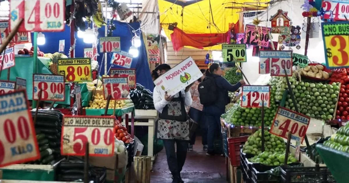 Prepara López Obrador plan para bajar precios de alimentos