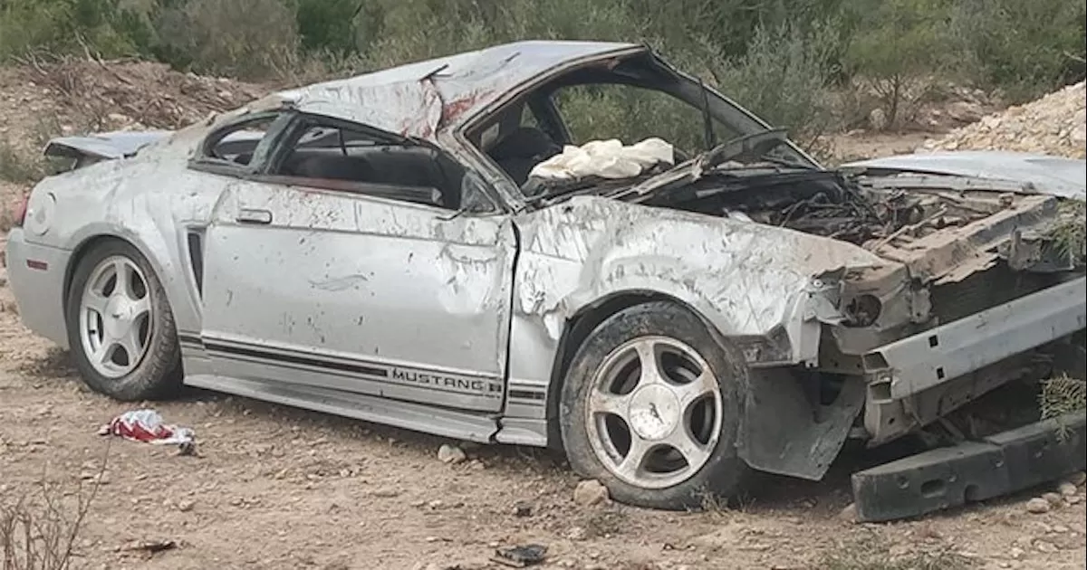 Grave uno de los estudiantes lesionados en volcadura en Acuña