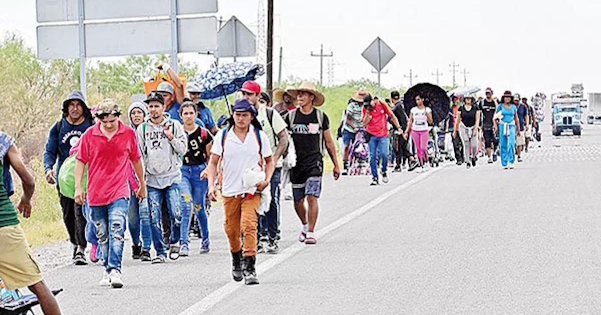 â€˜Avientaâ€™ Nuevo LeÃ³n mil migrantes a Coahuila