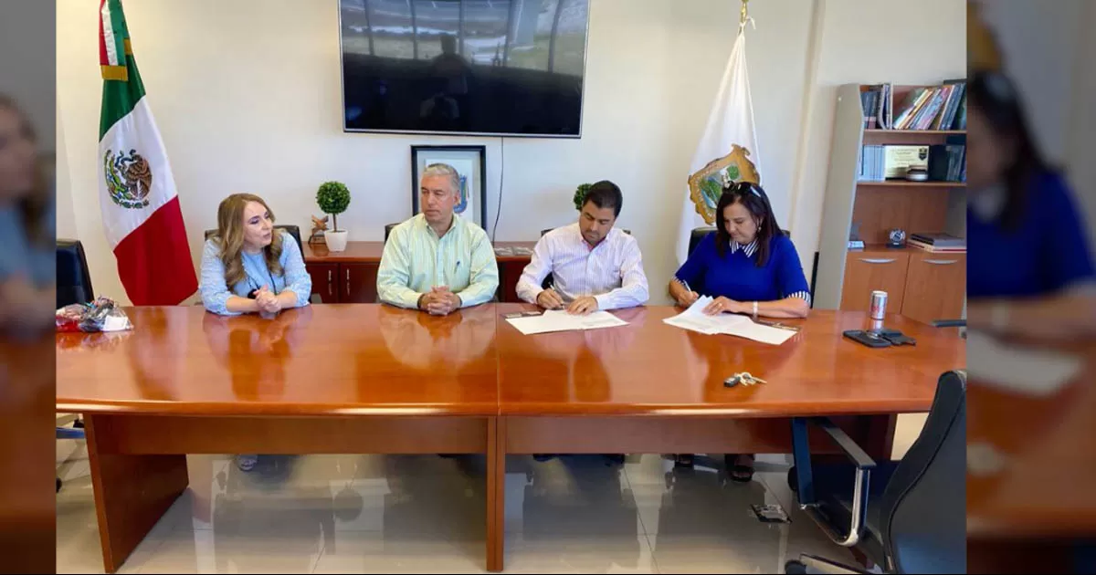 Firman Facultad de Administración y Politécnica convenios de vinculación con CANACO