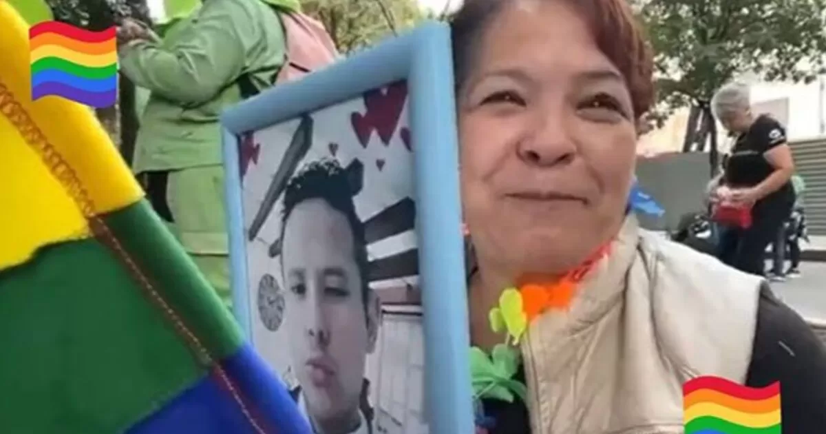 Personas y cuerpos diversos asistieron a este evento, y una de las que atrapÃ³ la atenciÃ³n de los asistentes fue la de la seÃ±ora MarÃ­a de la Luz Arellano, quien decidiÃ³ asistir a esta marcha como parte de la promesa que le hizo a su hijo antes de morir.