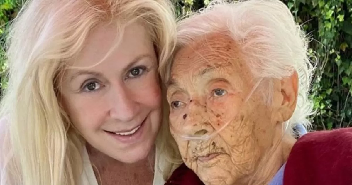 "Se fue en mis brazos": Laura Zapata revela cuáles fueron las últimas palabras de Eva Mange, abuelita de Thalía