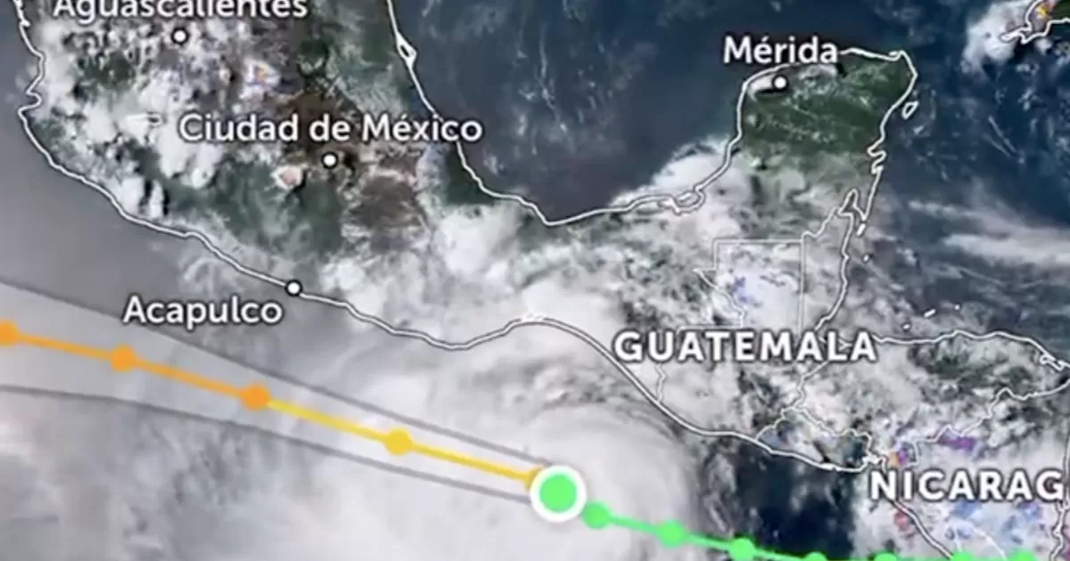 "Bonnie" se intensifica a huracán categoría 1