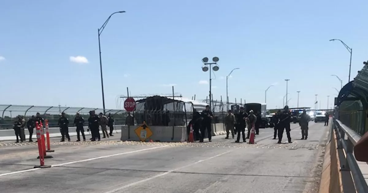 CBP realiza simulacro de emergencia a mitad del Puente Dos