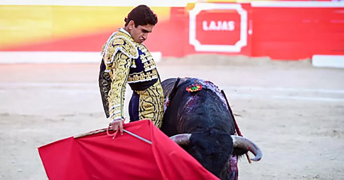 Héctor Gutiérrez pincha sus faenas en Lajas, Perú