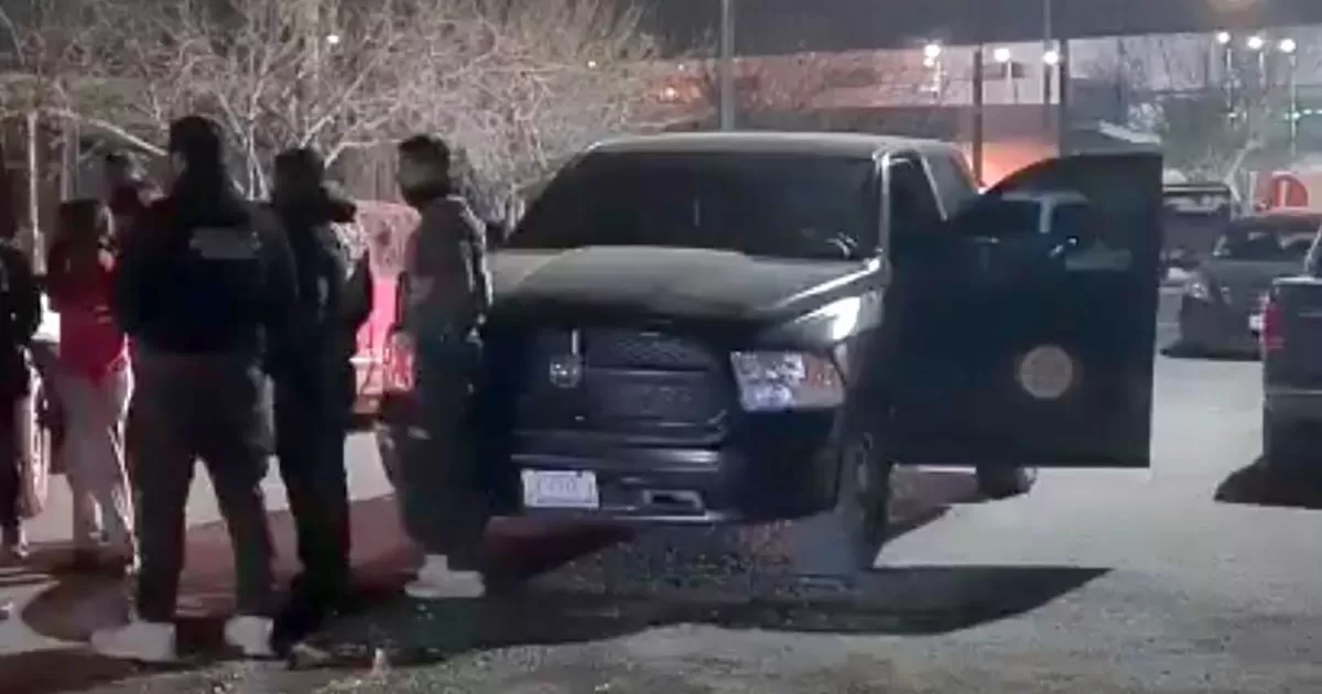 Un sujeto quedÃ³ inconsciente a media calle en la colonia La Esperanza, luego de tener diferencias con sus amigos de parranda.