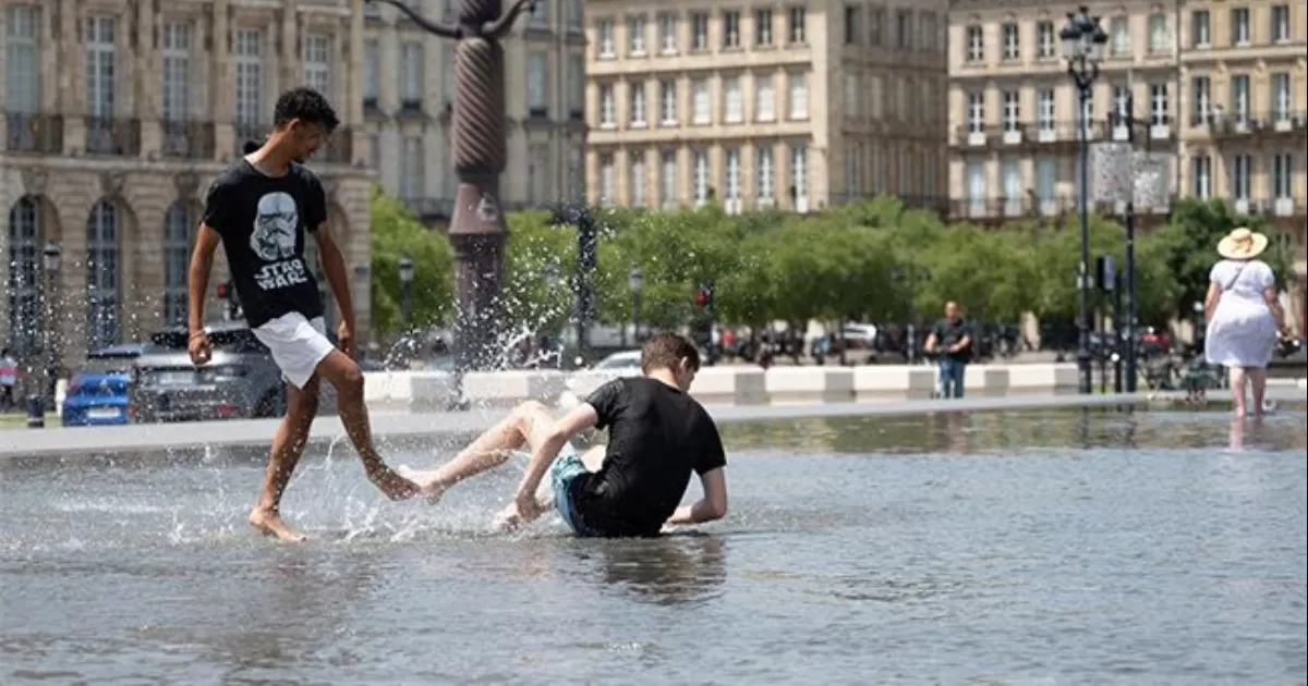 En los departamentos con alerta por canícula se va a activar el dispositivo ORSEC de gestión sanitaria para las olas de calor.