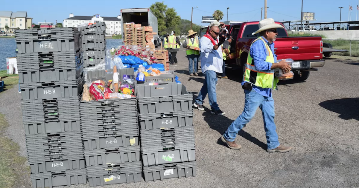 Se entregaron entre 280 y 300 despensas