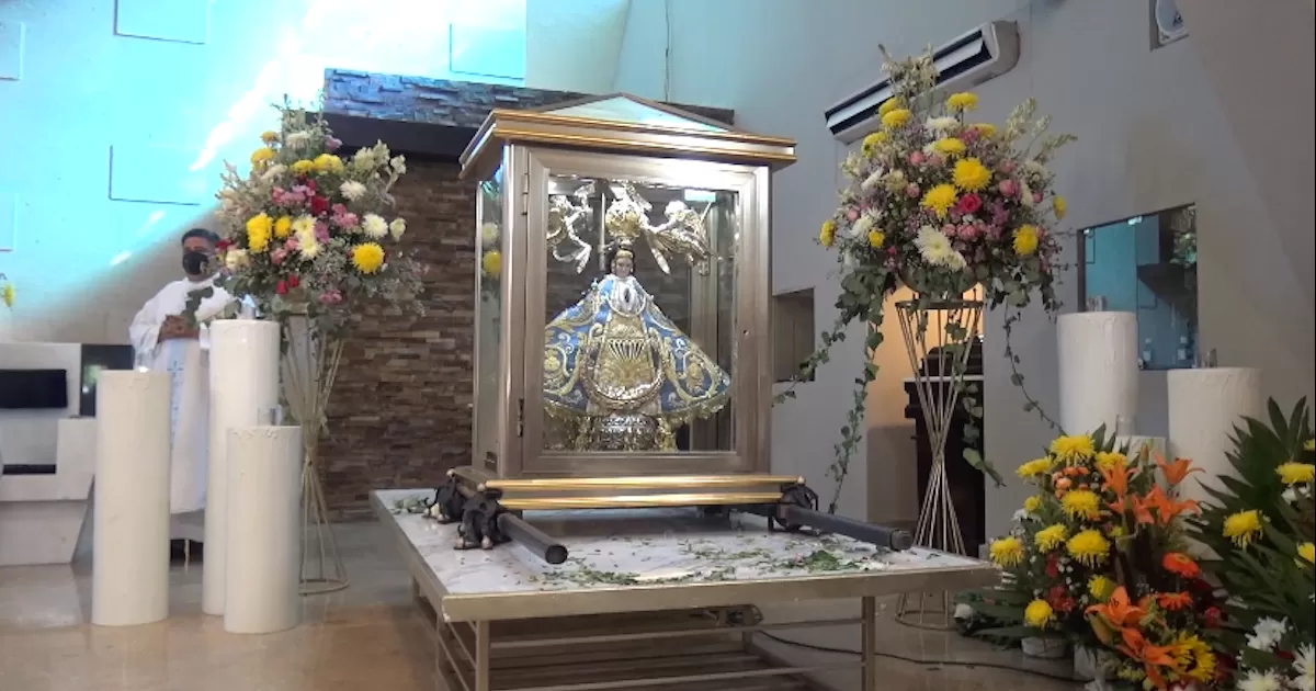 Decenas de fieles catÃ³licos despidieron a la SantÃ­sima Virgen de San Juan con cantos y oraciones