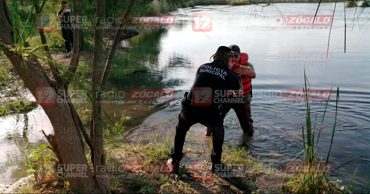 Salvan de islote del Río Bravo a familia venezolana en Acuña