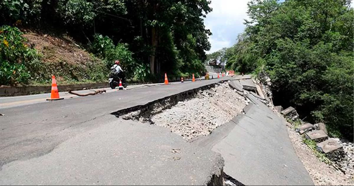 Han emitido alertas a la poblaciÃ³n sobre el riesgo de nuevos temblores.