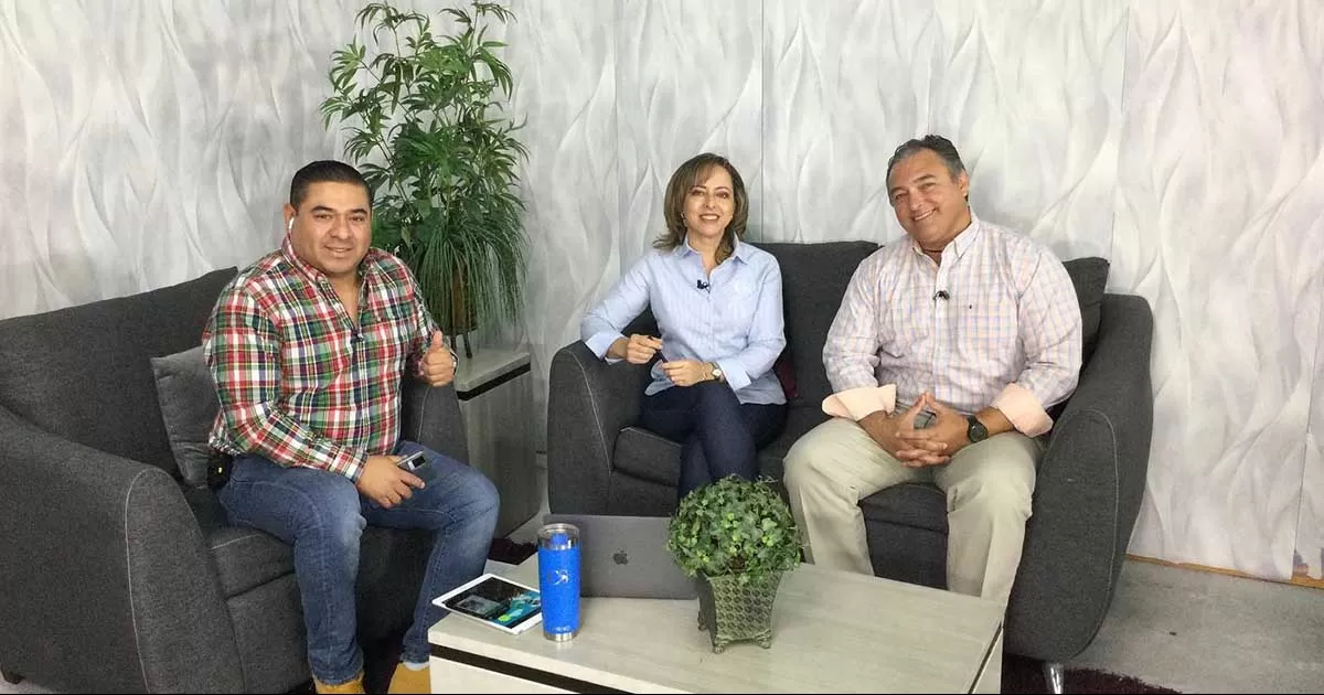 Conducido por Emanuel Infante y Claudia SÃ¡nchez