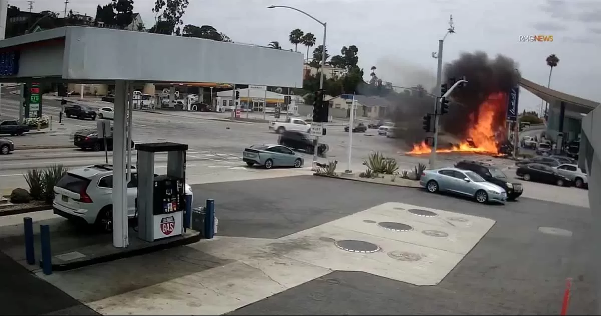 Violento choque a alta velocidad deja múltiples muertos en Los Ángeles, incluyendo a mujer embarazada