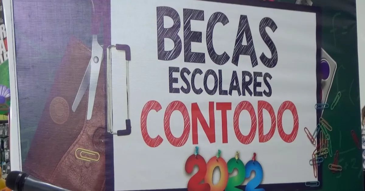 Cuatro mil 856 alumnos recibirÃ¡n la beca escolar