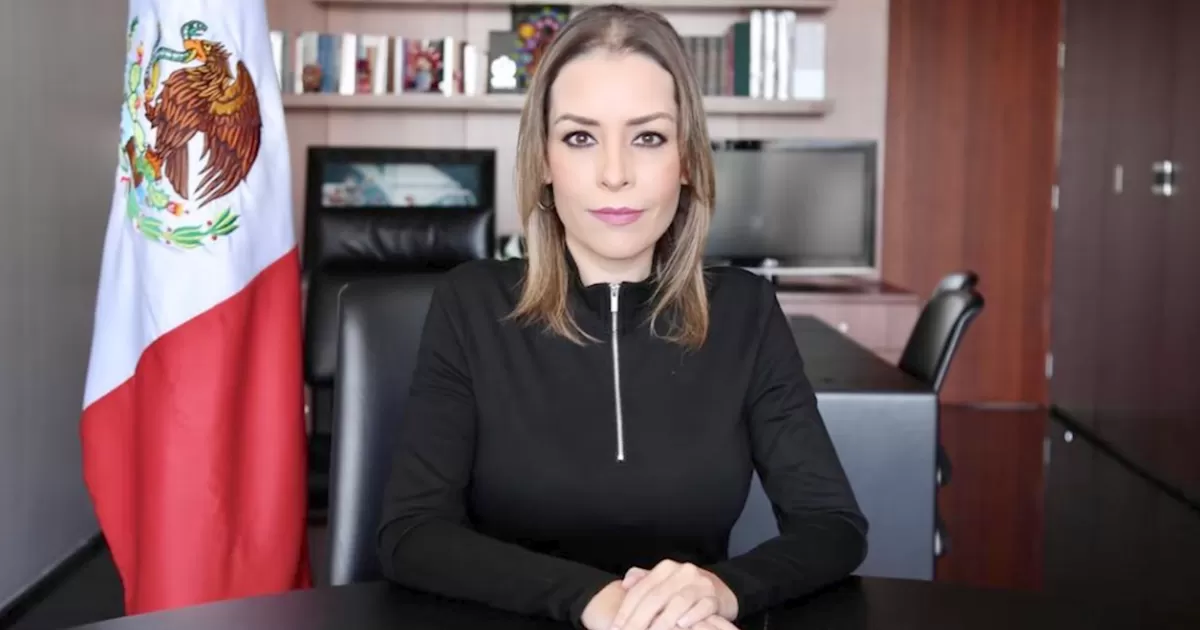 Asimismo estarÃ¡ realizando una visita a los comedores comunitarios de los municipios de Piedras Negras, Guerrero y DelegaciÃ³n Venustiano Carranza en donde se estarÃ¡n entregando 100 paquetes de Ãºtiles escolares en cada lugar, para apoyar el regreso a clases de los niÃ±os de dichos sectores.