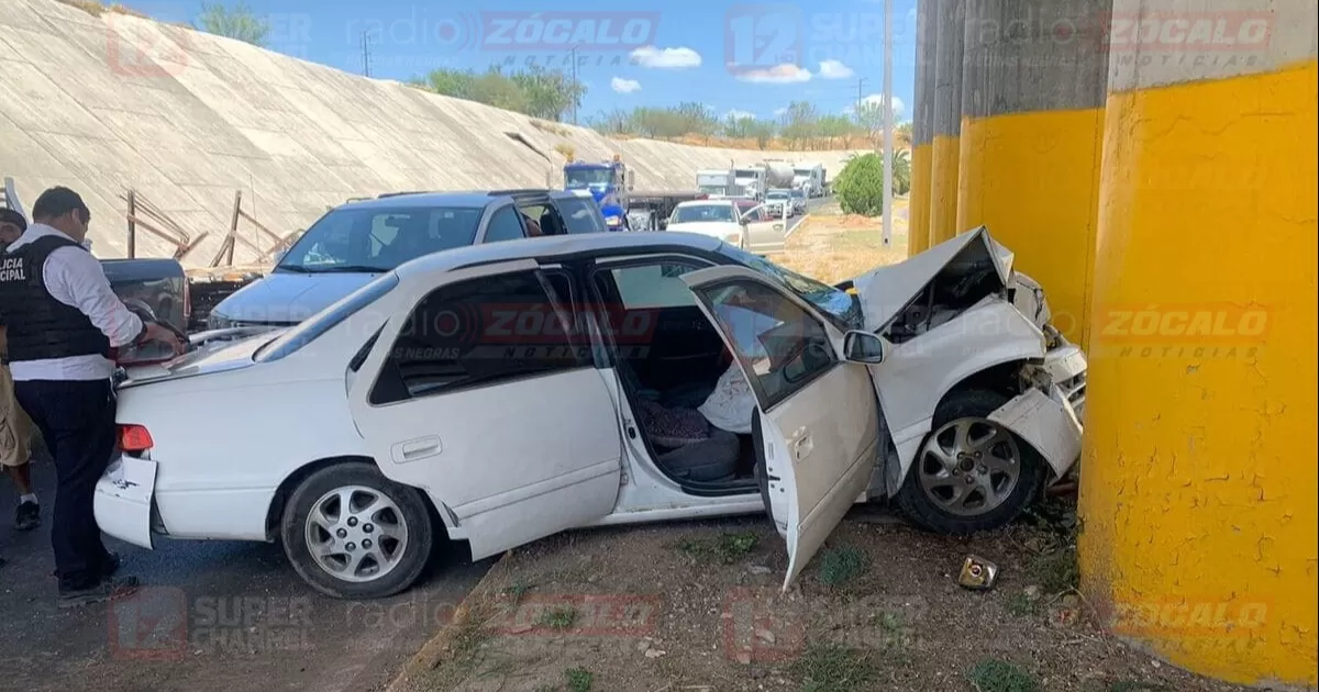 La mujer perdiÃ³ el ojo derecho luego de que se le reventara por la fuerza del impacto. El parabrisas se encontraba roto, por lo que se cree la mujer lo golpeÃ³ con su cabeza durante el choque.