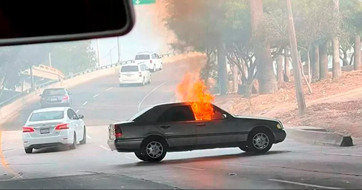 Detienen a 17 por quema de vehículos y bloqueos en Baja California