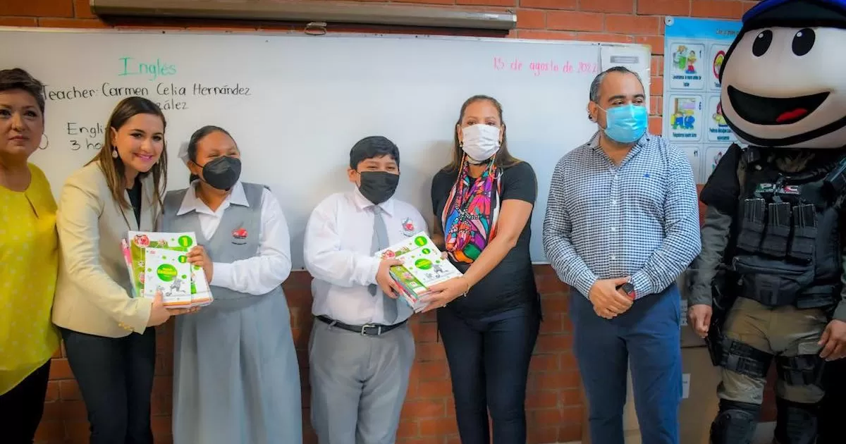 Se benefician alumnos de primaria, secundaria y educaciÃ³n especial con el apoyo brindado