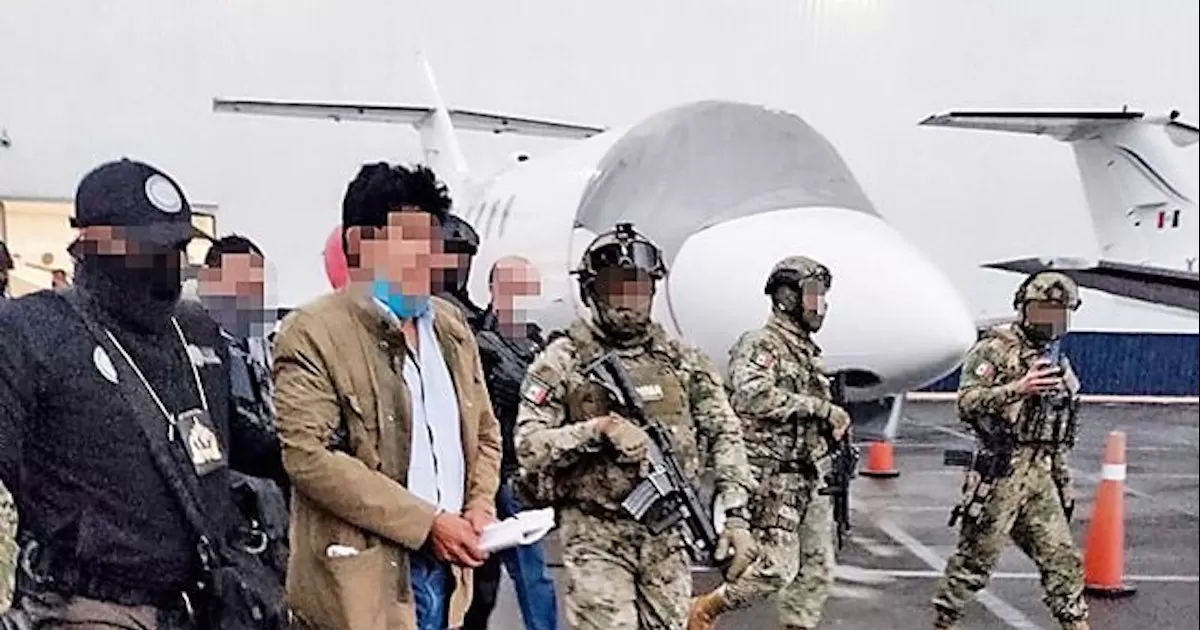 La extradiciÃ³n se ha retrasado porque Caro Quintero,  ha obtenido amparos para suspender de forma indefinida su traslado