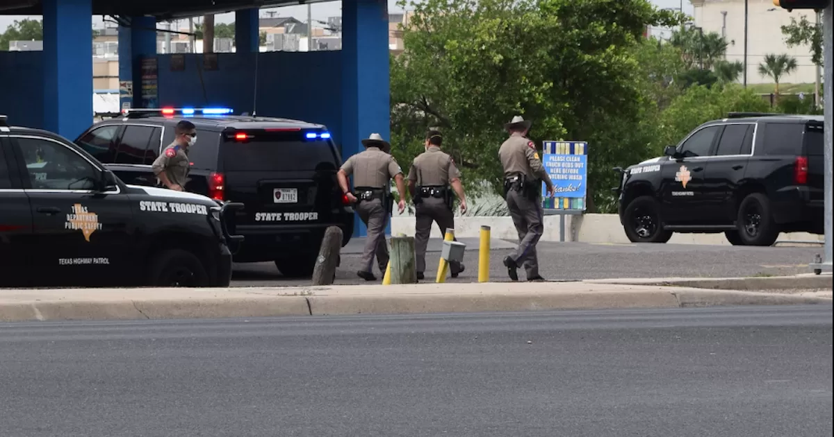 Detienen a salvadoreño involucrado en un asesinato en Texas