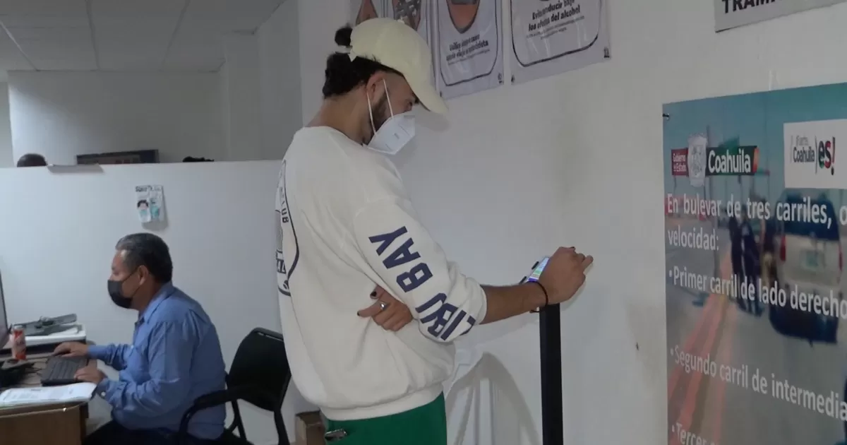 Al momento de reprobar el examen de conducir, se les cobrarÃ¡n 85 pesos extras. RaÃºl Calvillo Espinoza indicÃ³ que es importante aplicar el curso de capacitaciÃ³n durante una hora para que puedan contestar bien el examen que se les aplica en una tableta y que muchos reprueban por falta de conocimiento de los seÃ±alamientos de trÃ¡nsito.