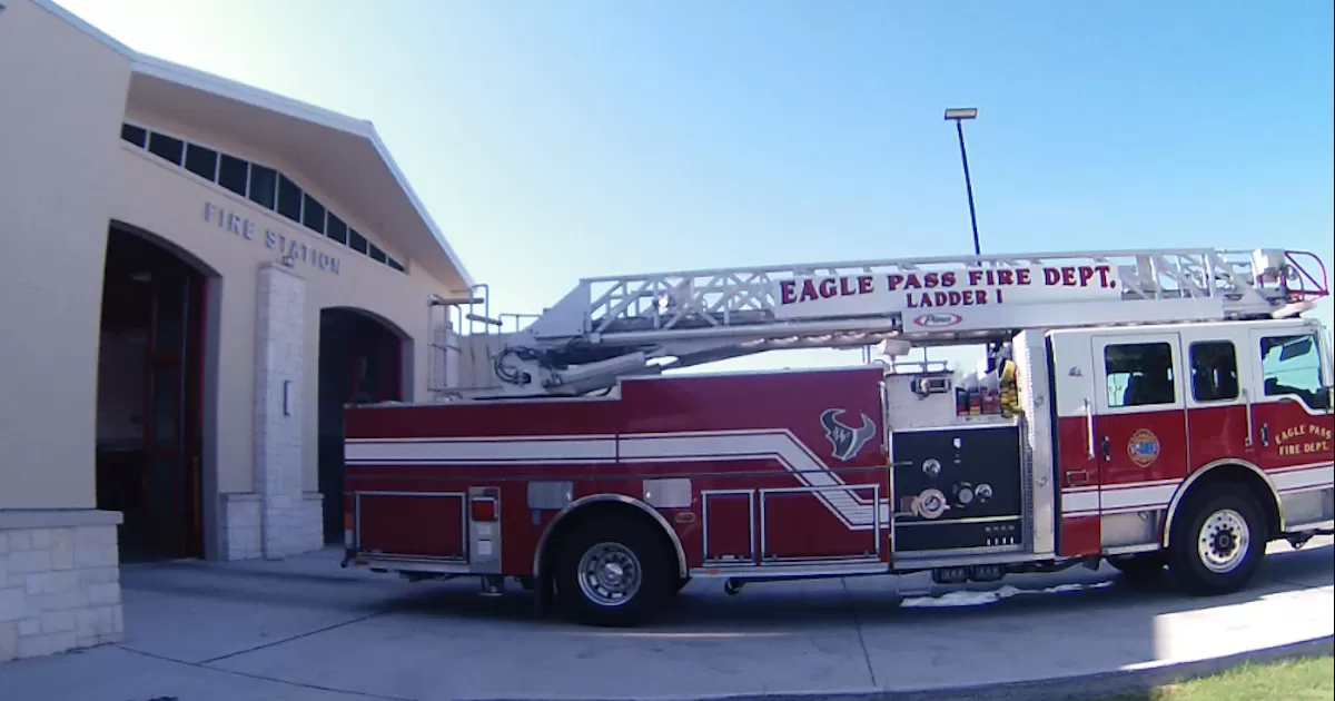 Analizan instalación de cuarta estación de bomberos en Eagle Pass