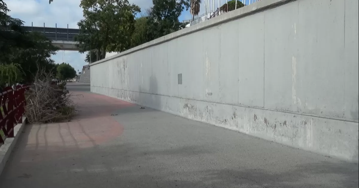 El cierre serÃ¡ intermitente, cada que se acumule un gran nÃºmero de migrantes, esto con la finalidad tambiÃ©n de que los visitantes al paseo no se vean afectados por la presencia de migrantes.