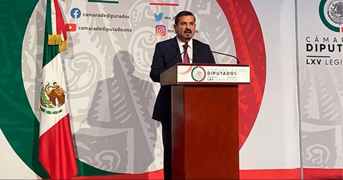 Diputado federal Shamir Fernández renuncia al PRI