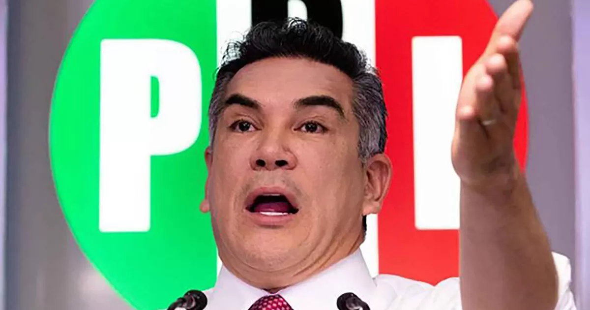 Gobierno debe detener agresores de los 43, no a quienes investigaban: Alejandro Moreno