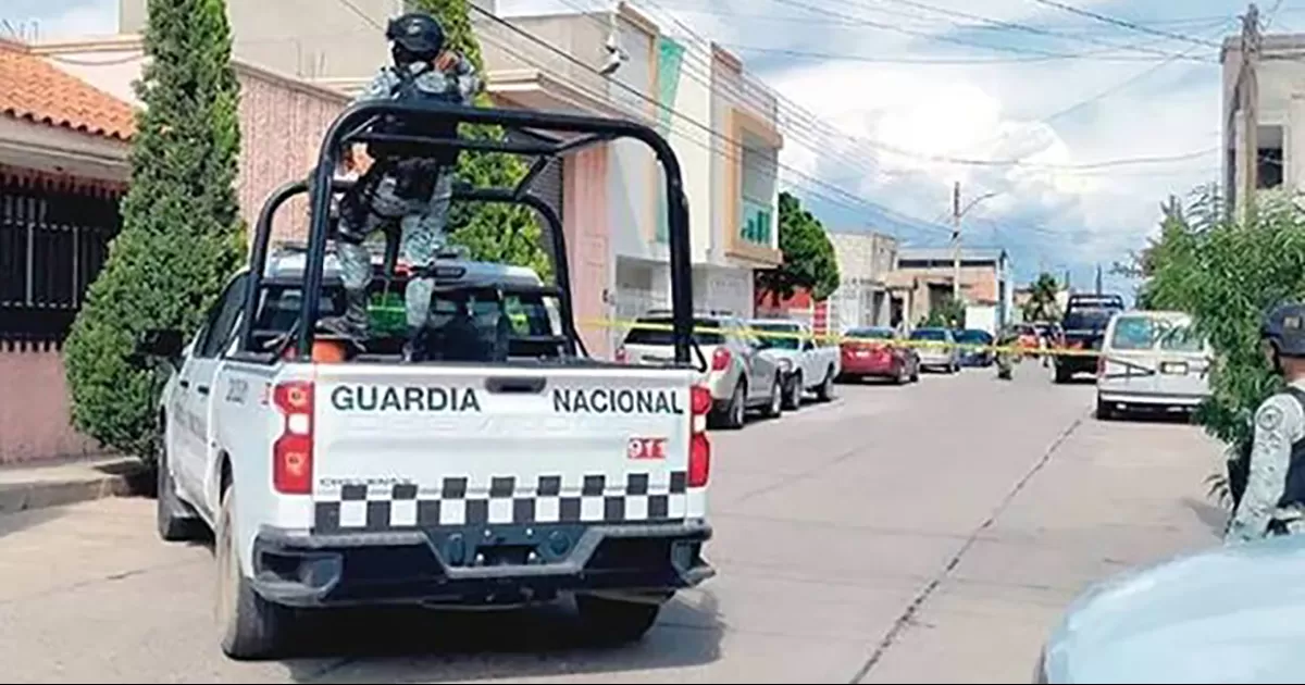 Hombres fuertemente armados abrieron fuego contra cuatro adolescentes entre 14 a 17 aÃ±os de edad, asesinÃ¡ndolos en el lugar.
