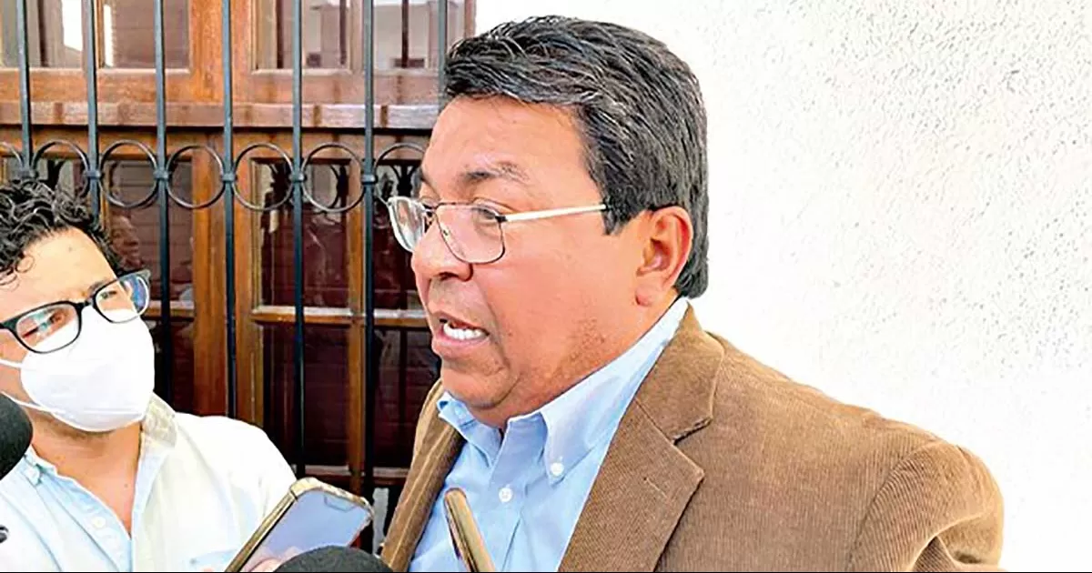 Roberto PiÃ±a compra en subasta camiones usados y los factura a sobreprecio