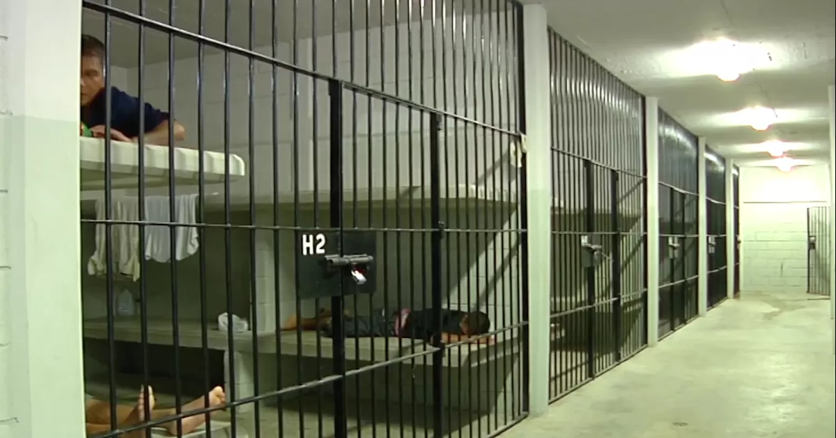 PrisiÃ³n preventiva viola derechos humanos y se presta a abusos