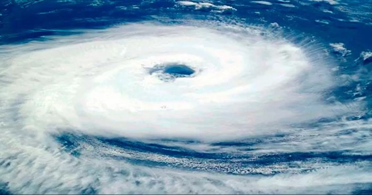 El tifÃ³n Hinnamnor, calificado por la Agencia MeteorolÃ³gica de JapÃ³n como â€˜muy fuerteâ€™, continÃºa desplazÃ¡ndose rumbo a las islas meridionales del paÃ­s.