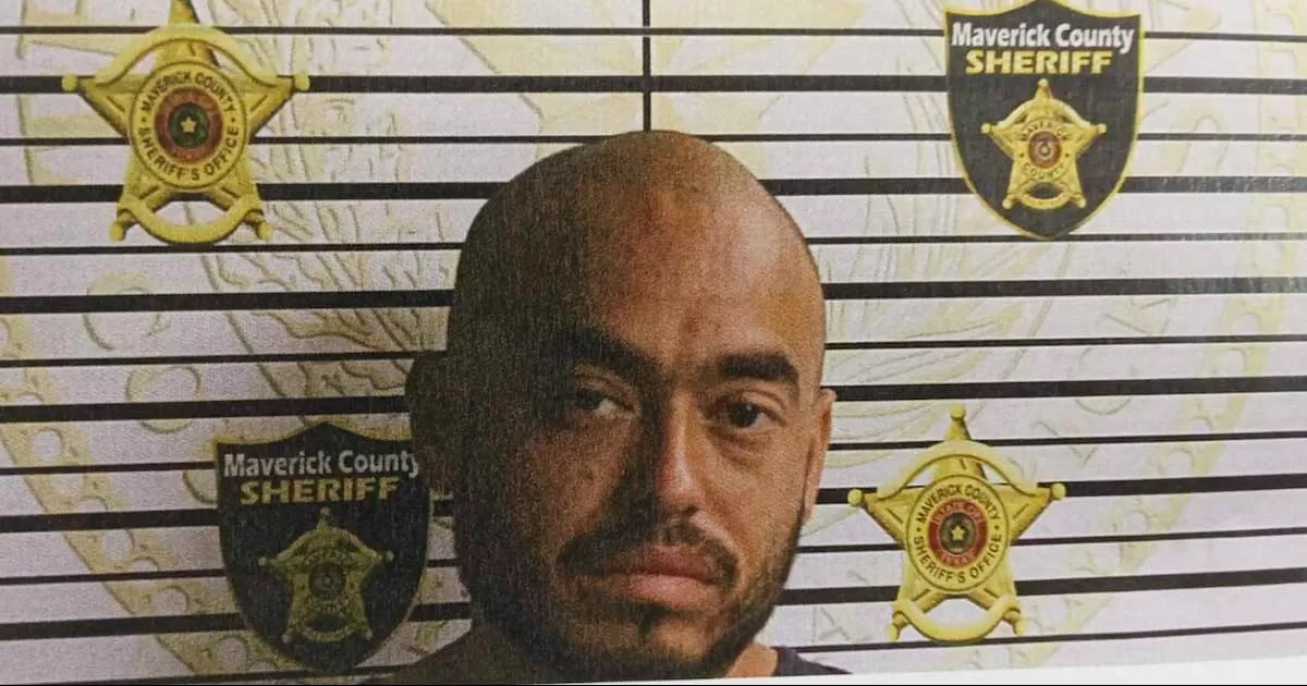 Se atrinchera tras dañar la casa de su ex suegra