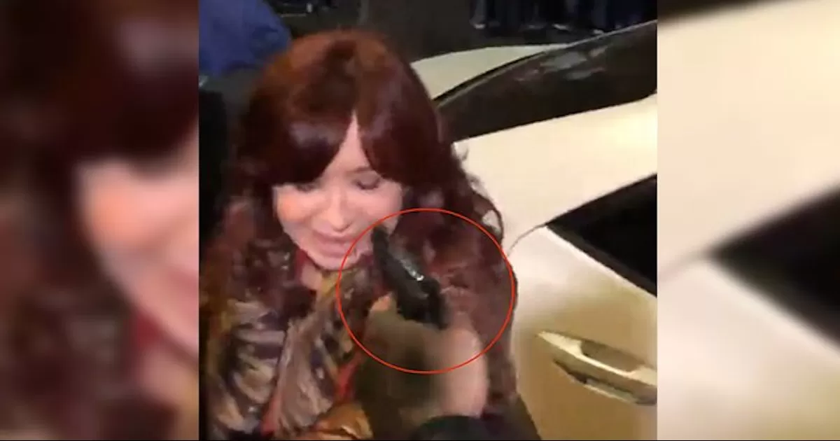 Un desconocido atacÃ³ a la vicepresidenta Cristina FernÃ¡ndez de Kirchner con una pistola, aunque la funcionaria resultÃ³ ilesa al no producirse disparos.