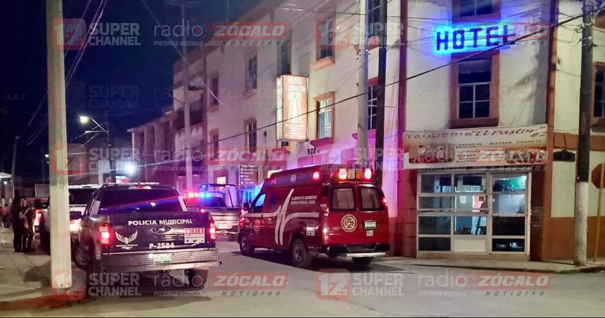 Desconocido navajea a sujeto que discutía con empleada de motel