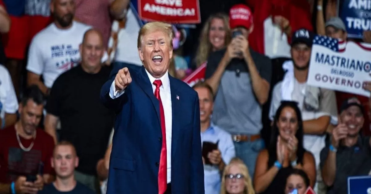 Todo el mundo quiere que me postule en 2024, afirma Donald Trump