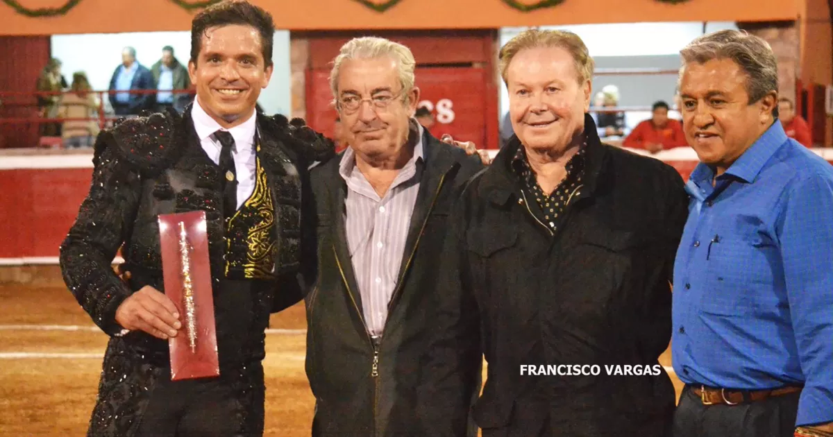 Antonio GarcÃ­a â€œEl Chihuahuaâ€ corta la Ãºnica oreja, y se lleva la â€˜Banderilla de Plataâ€™