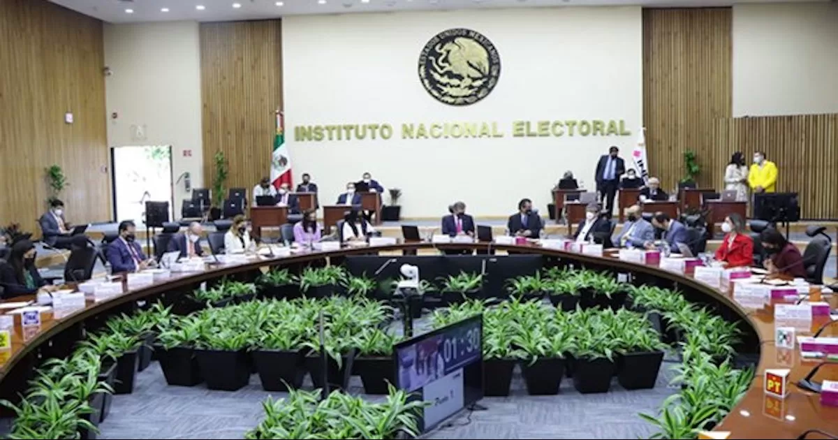 INE aprueba presupuesto de 6 mmdp para partidos en 2023