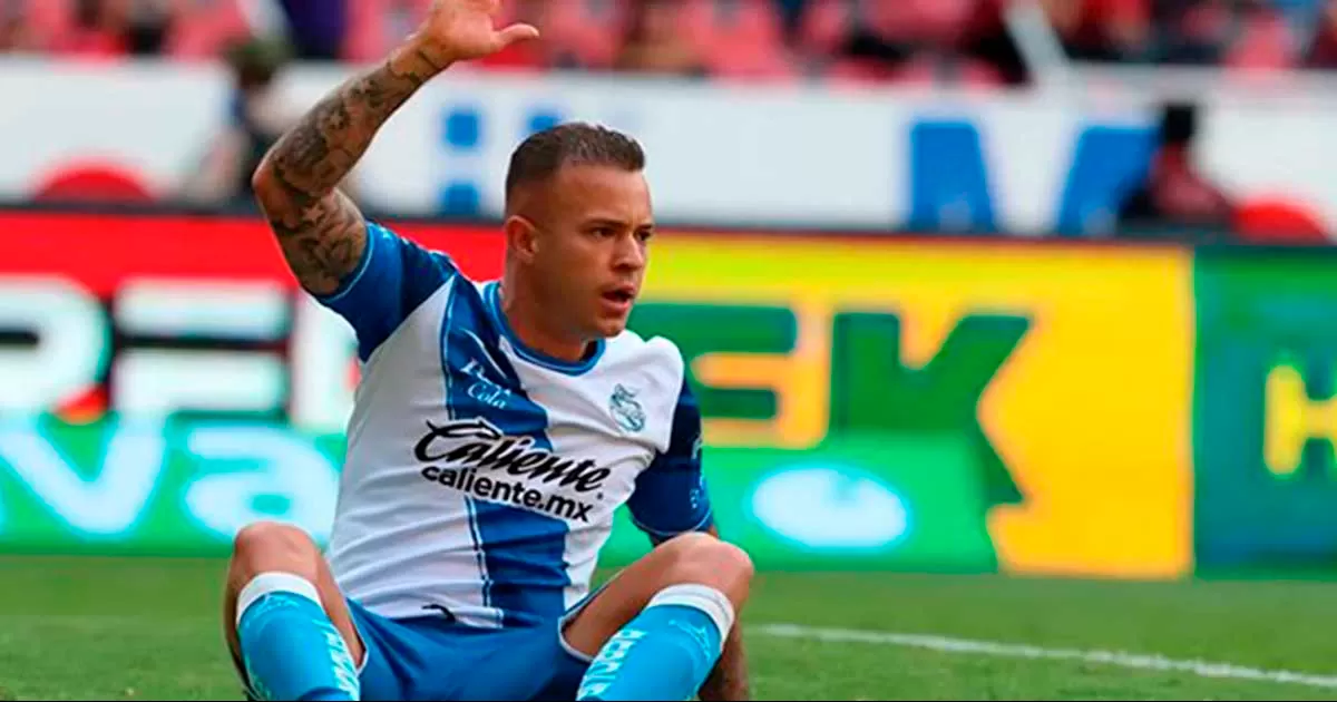 VIDEO: Gustavo Ferrareis sufre escalofriante lesión en duelo ante Chivas